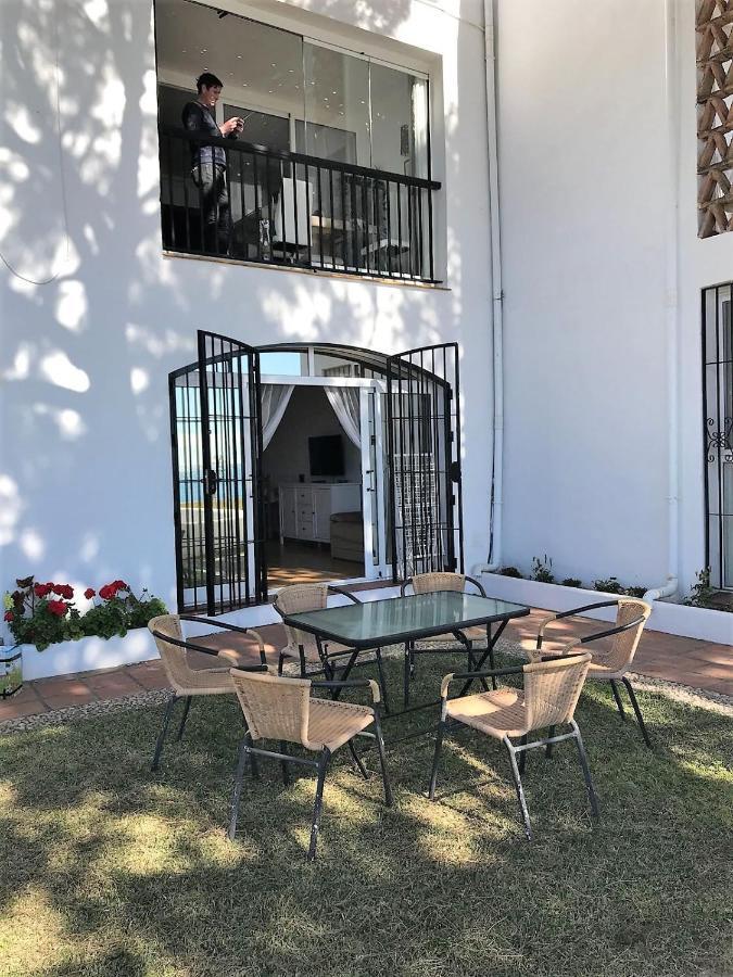 Dona Lola Micaela - Fully Equiped 1 Bedroom Ground Floor Beach Front Apartment With Direct Access To The Beach Of Calahonda - Costa Del Sol - Cs155 Sitio de Calahonda المظهر الخارجي الصورة