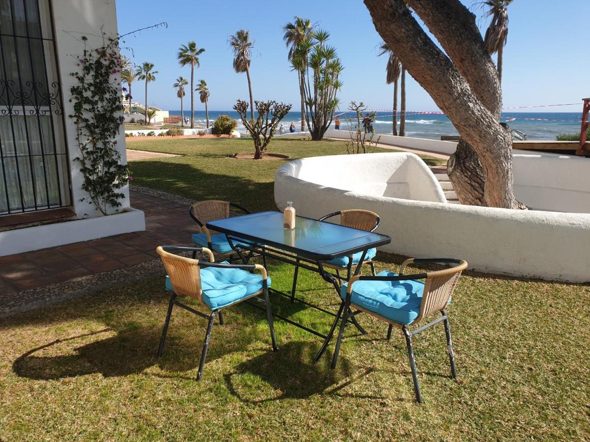 Dona Lola Micaela - Fully Equiped 1 Bedroom Ground Floor Beach Front Apartment With Direct Access To The Beach Of Calahonda - Costa Del Sol - Cs155 Sitio de Calahonda المظهر الخارجي الصورة